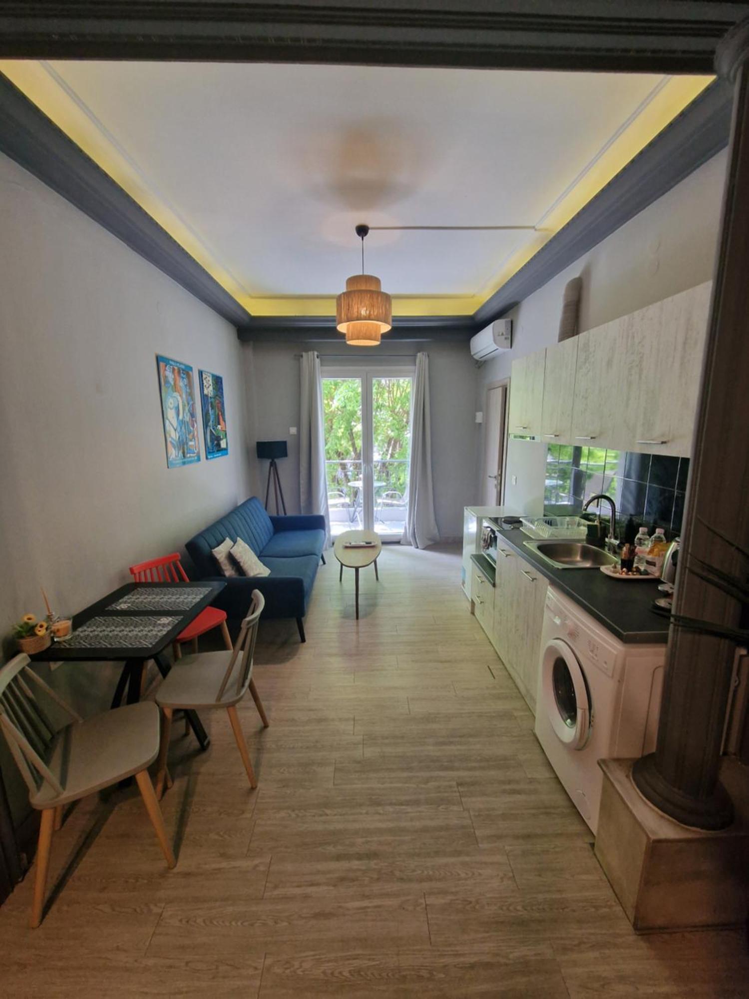 Closer "Egnatia Apartment 1" Thessaloníki Exteriör bild