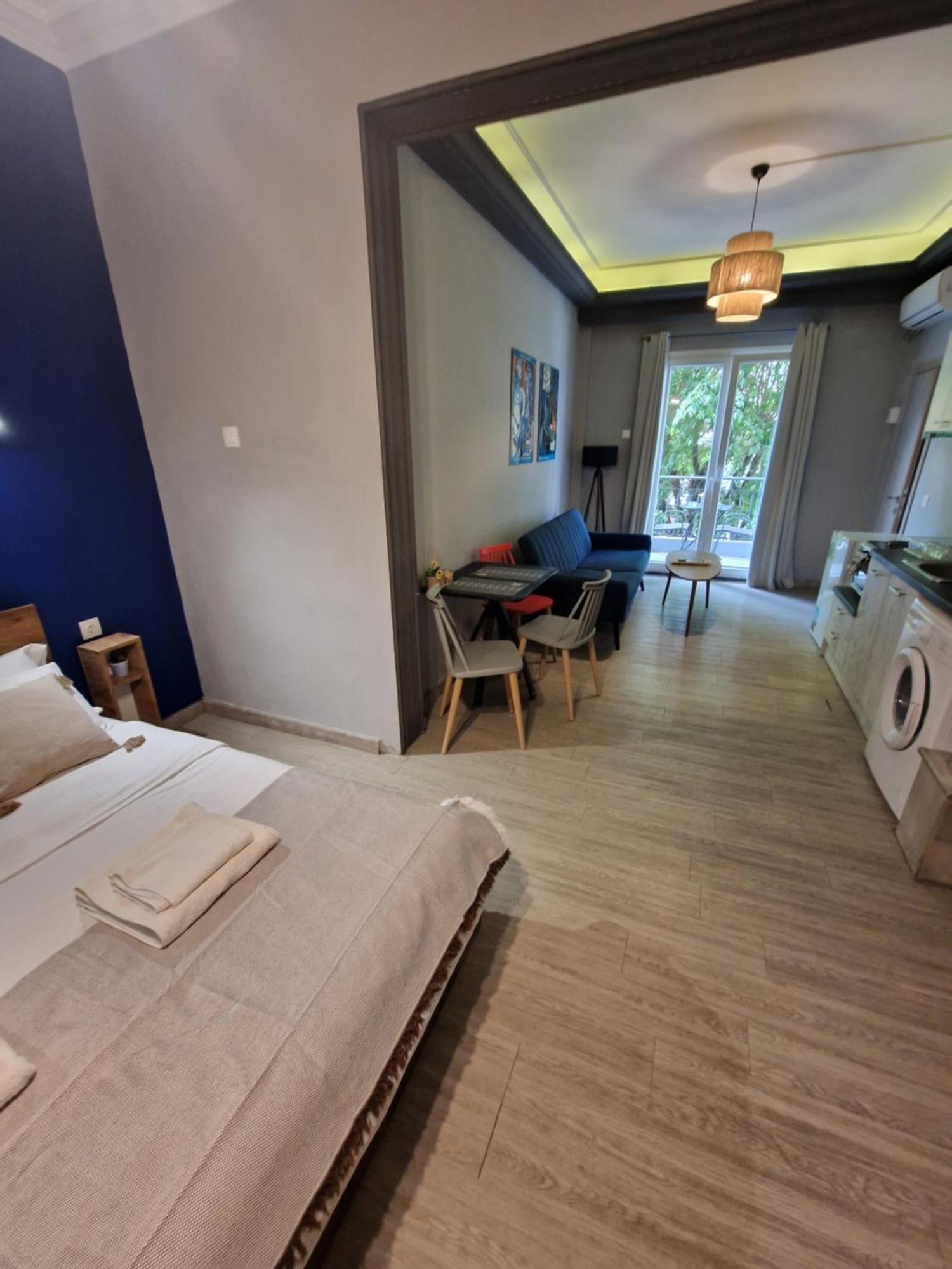 Closer "Egnatia Apartment 1" Thessaloníki Exteriör bild
